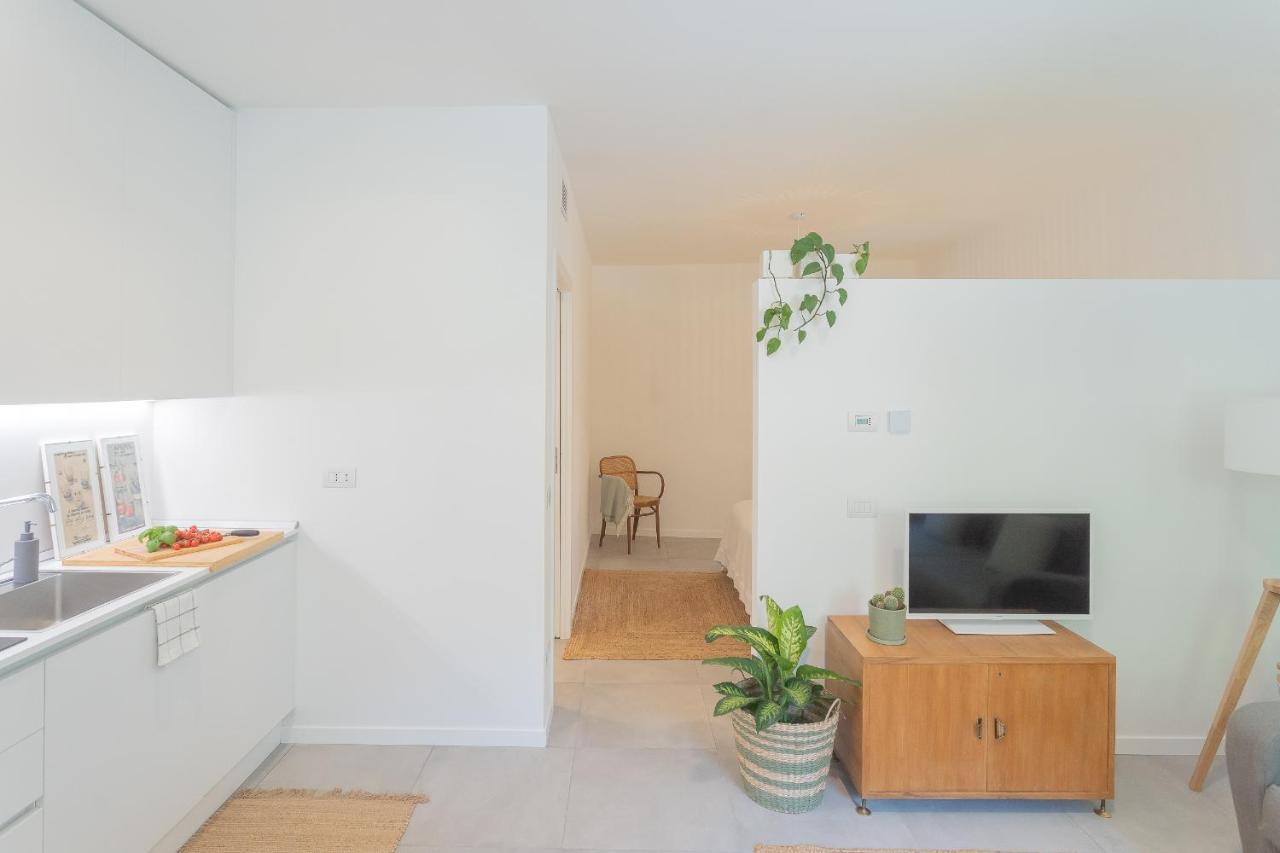 Ginepro & Salvia Apartments In Como By Rent All Côme Extérieur photo