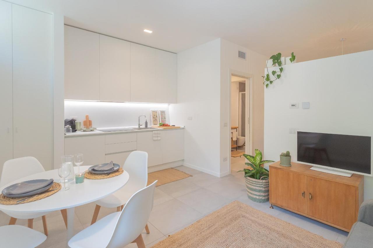 Ginepro & Salvia Apartments In Como By Rent All Côme Extérieur photo
